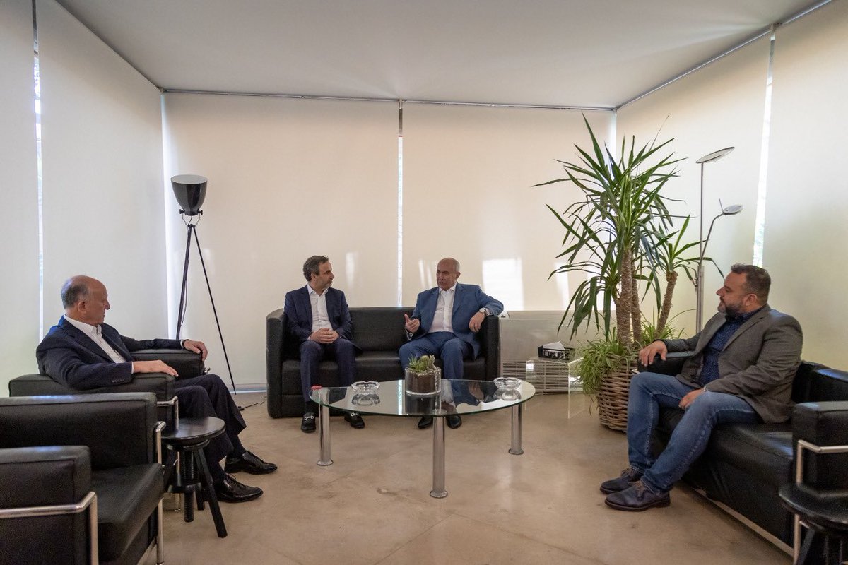 michelmoawad's tweet photo. كما أنّ الكتلة النيابية التي سوف تُعلن قريباً، ستكون ركن من تكتل أكبر سيعمل على توحيد المعارضة. https://t.co/iuytr4gG2J
