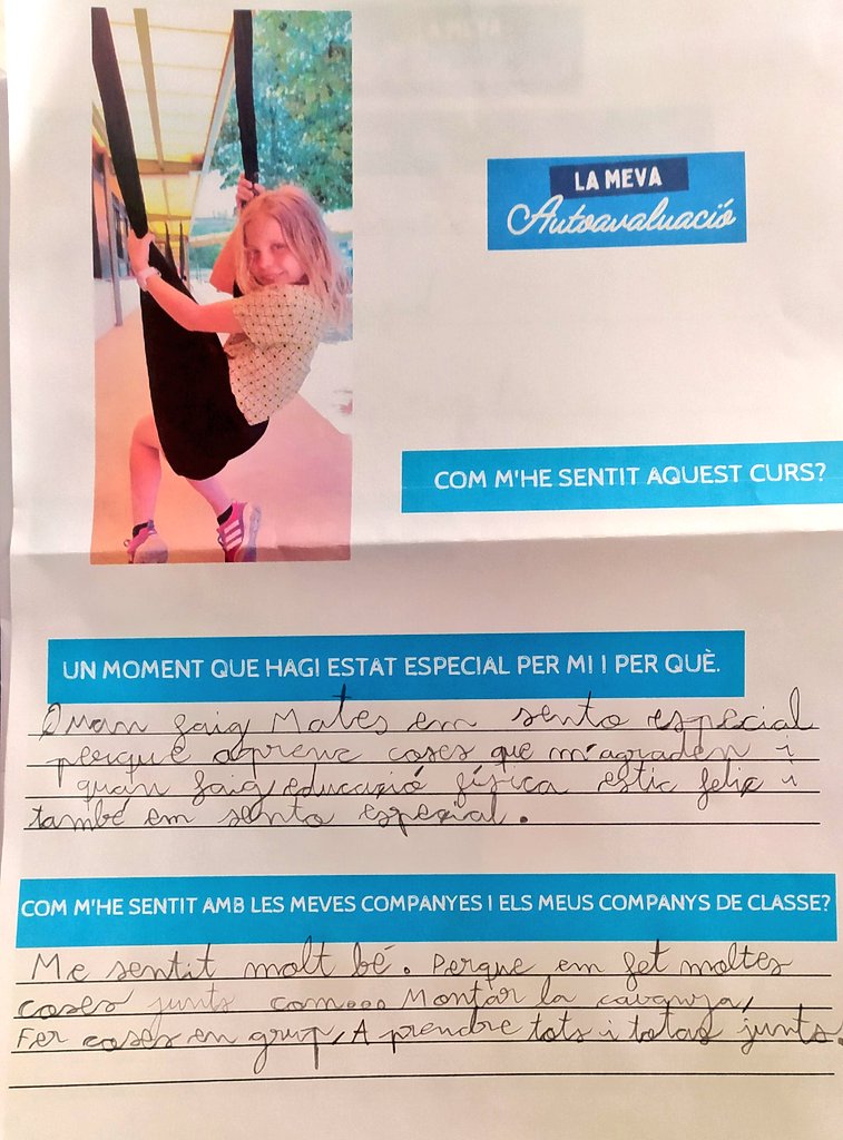 nuriaperezlope3's tweet photo. 🥰Com m'agrada @escolasolilluna que feu coses d'aquestes!💖
Donar valor a les #preguntes, #rutines de pensament per #estructurar com mirem el món, partir de les #seves interpretacions.
📝A més, et mires l'#autoavaluació i hi veus 🔗entre  #aprendre i sentir-se especial i feliç😍 https://t.co/NLDNId2LNB