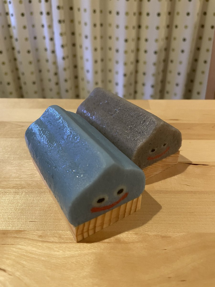 スライムかまぼこ
#beagle #ビーグル #snoopy #スヌーピー #いぬすたぐらむ  #イヌスタグラム #dog #犬 #スライム #かまぼこ #ドラゴンクエスト #鈴廣