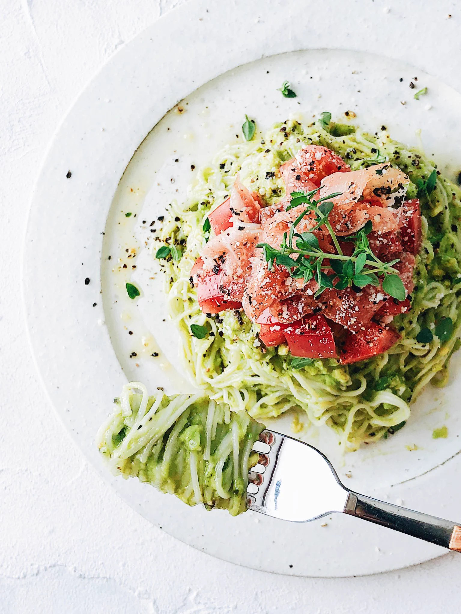 作ると必ずレシピを聞かれる！おしゃれな「アボカドそうめん」！！