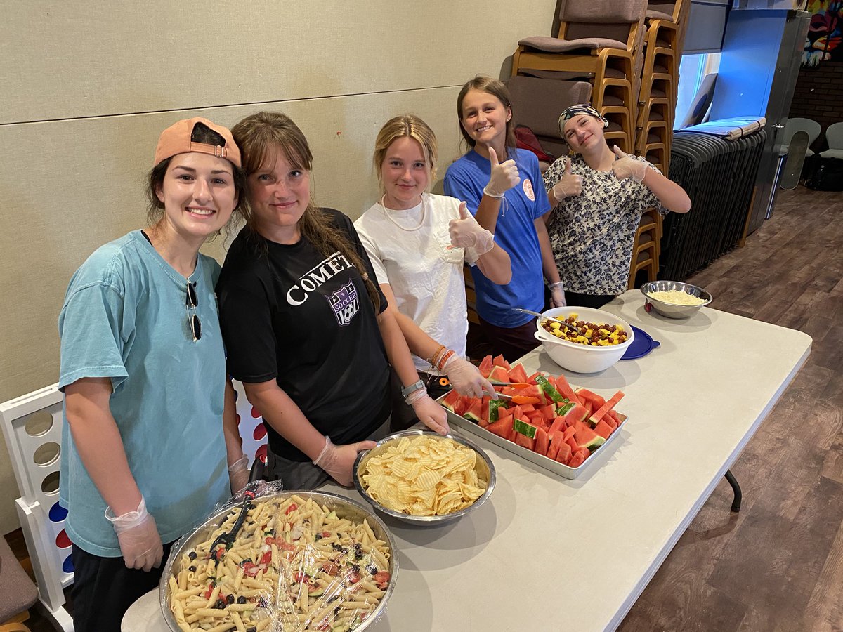 SCOREINTL1's tweet photo. So much great ministry happening this week in Hildale, Utah!!  Mission teams are doing community service projects, running a baseball camp, doing youth ministry, and much more!  Contact us today to get your Utah mission trip set up:  info@scoreintl.org
#explorewithscore https://t.co/wxEcfe4ffc