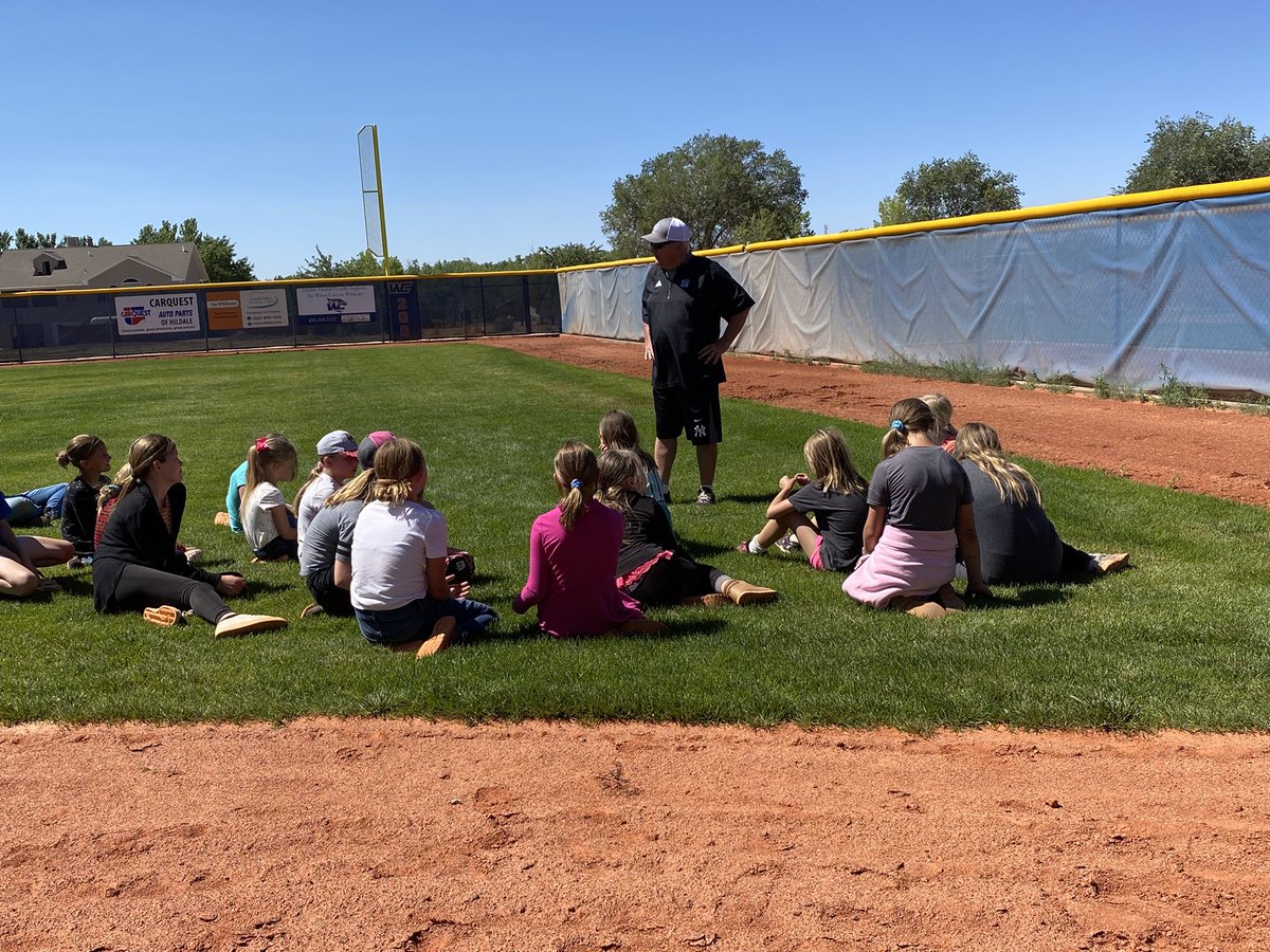 SCOREINTL1's tweet photo. So much great ministry happening this week in Hildale, Utah!!  Mission teams are doing community service projects, running a baseball camp, doing youth ministry, and much more!  Contact us today to get your Utah mission trip set up:  info@scoreintl.org
#explorewithscore https://t.co/wxEcfe4ffc