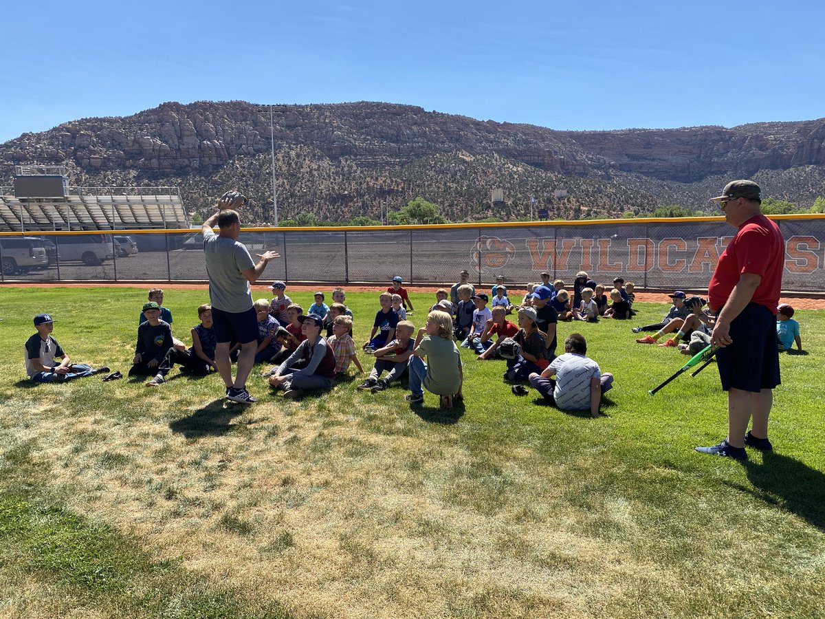 SCOREINTL1's tweet photo. So much great ministry happening this week in Hildale, Utah!!  Mission teams are doing community service projects, running a baseball camp, doing youth ministry, and much more!  Contact us today to get your Utah mission trip set up:  info@scoreintl.org
#explorewithscore https://t.co/wxEcfe4ffc