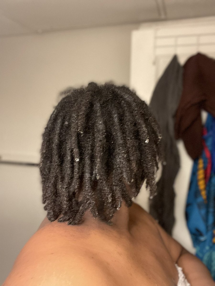 fvmous_kk's tweet photo. I’m 10 months loc’d!!! I’m soo happy🥺❤️ #locs https://t.co/HgVnzGM2Ud