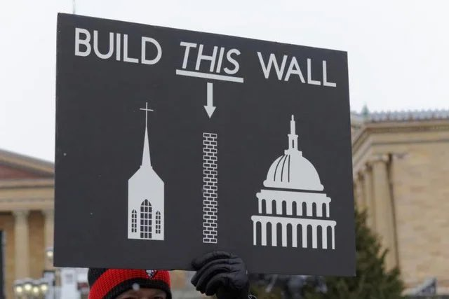 SafeH2o4Schools's tweet photo. @essenviews Forget the border #BuildThisWall https://t.co/ITDAg25riz