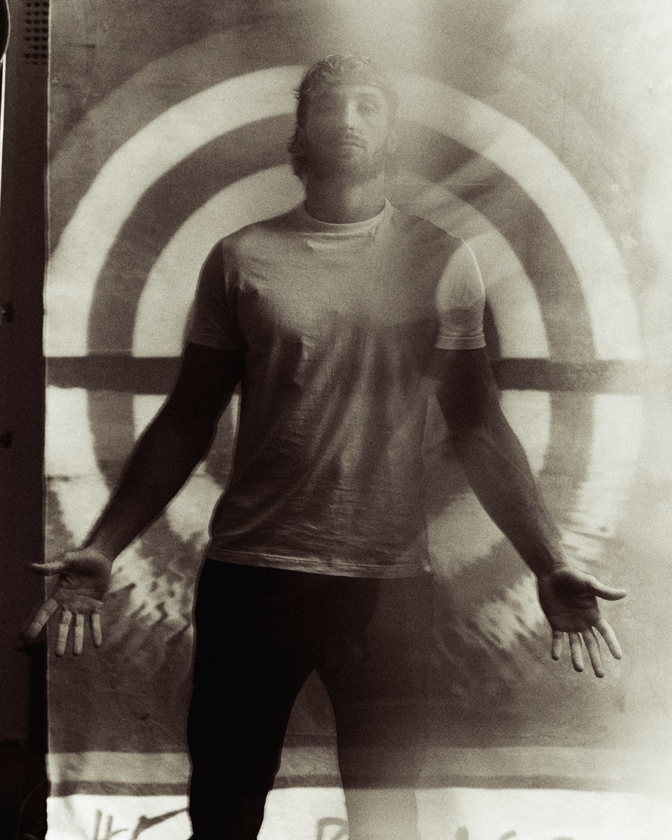 Jeremy Cowart tweet media