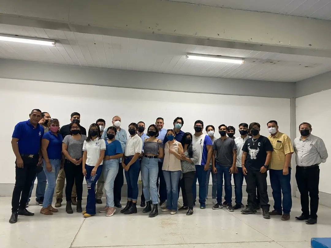 CP_BOTS's tweet photo. El día de ayer tuvimos una capacitación por parte de INEA para poder implementar el programa de alfabetización para personas que desean terminar la preparatoria. Cp Bots se enorgullece de nuestra sociedad y deseamos apoyar en todo lo que podamos. ⭐

#CpBots #fightingspirit https://t.co/R522jzpYQS