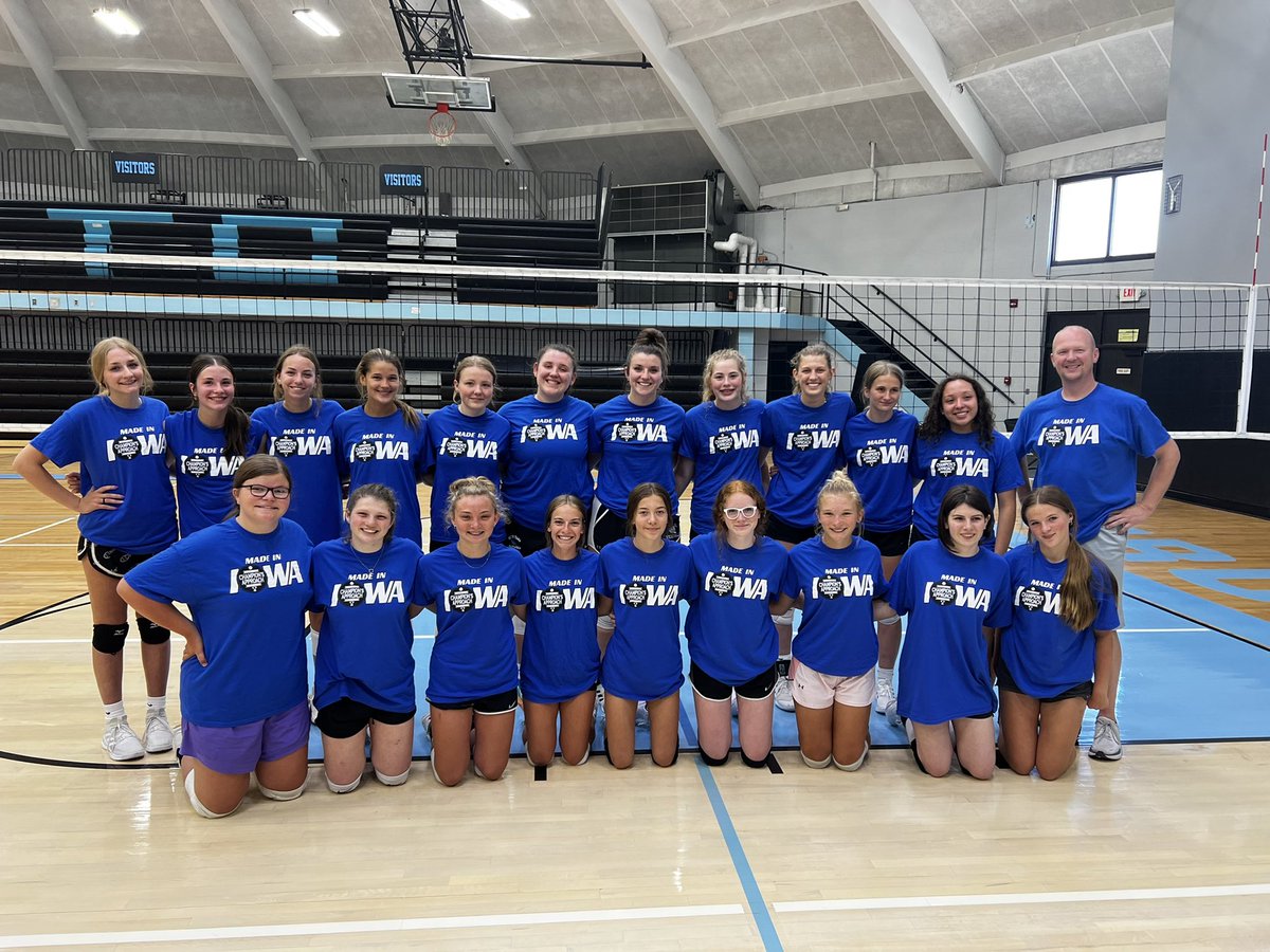 STCTrojanVB's tweet photo. Great 2 days of Champions Approach camp! Thanks Coach B for everything!💙🖤 https://t.co/zw7YSW04u2