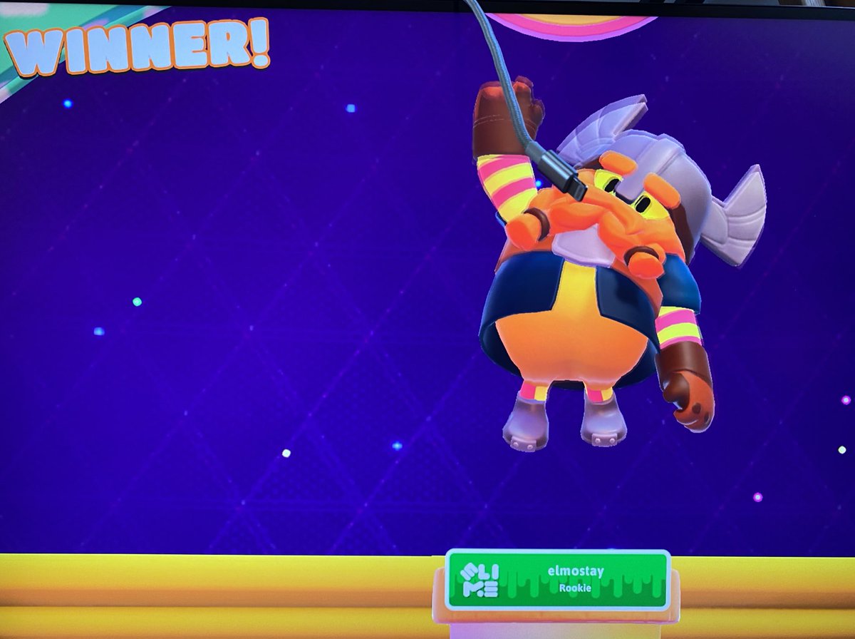 LoneWolfWizard's tweet photo. When you redownload #fallguys and win your first crown back. #feelsgood https://t.co/2Mj496QdIA
