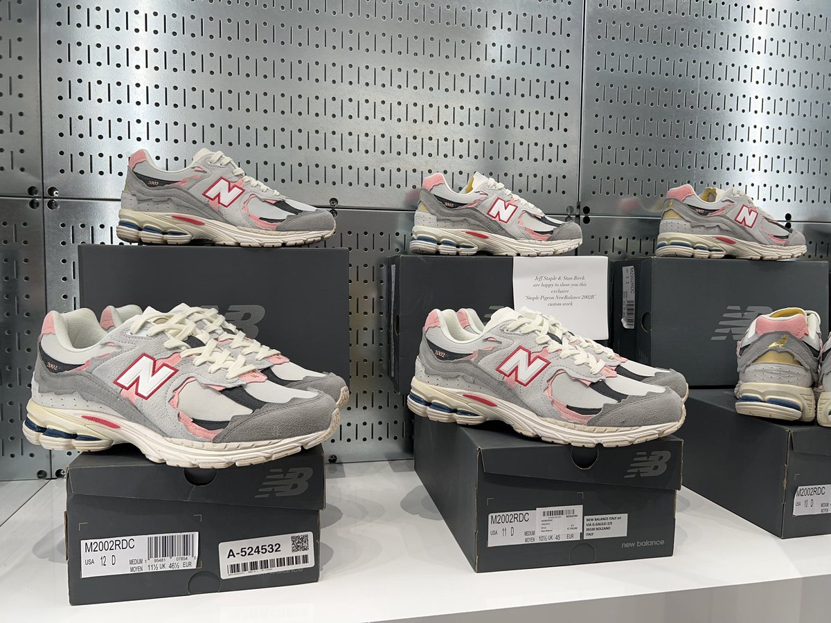 11am. <a href="/stapleverse/">STAPLEVERSE</a> &amp; <a href="/jeffstaple/">jeffstaple</a> in-store <a href="/stadiumgoods/">Stadium Goods</a>. 47 Howard Street, SoHo NY.