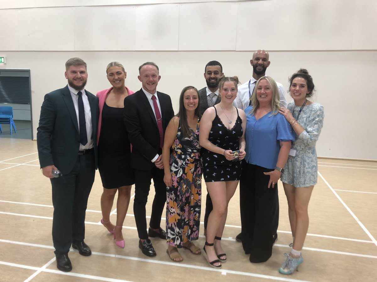 SLucy224's tweet photo. Worlds best P.E teachers @BeckfootPE @BeckfootSchool an amazing night 💛💛 https://t.co/7OEHivIPIh