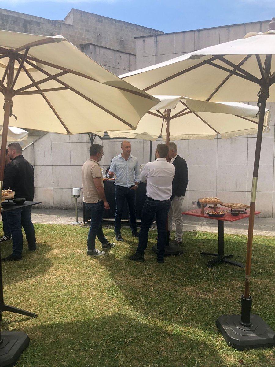 intratone tweet media