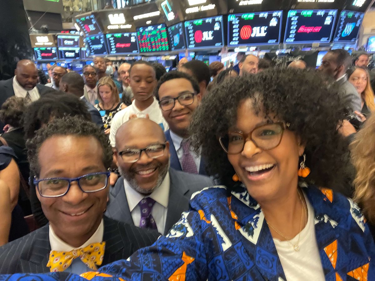 Lesley Slaton Brown tweet media