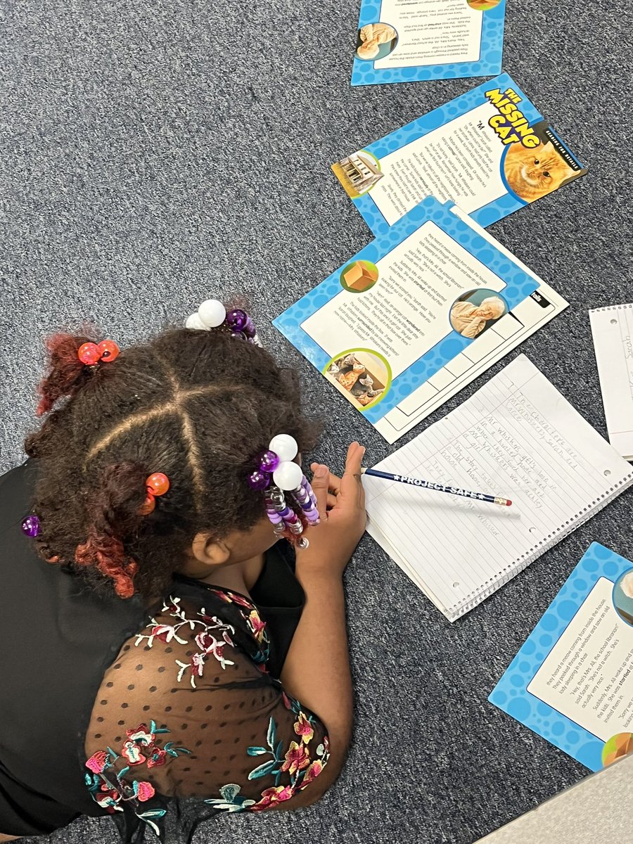 msmoss23's tweet photo. Guided Reading Going Great!!! @fcscampreads #centersarefun #phonics #decoding #comprehension https://t.co/fJgHTEpjjL