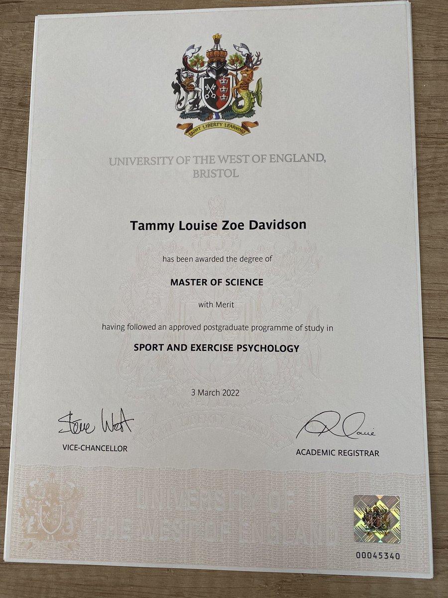 TheMindFieldPsy's tweet photo. Itโs real! I actually really truly did it!! ๐ I can believe it now I have this in my sticky mitts!! ๐ Been a long wait waiting for it to arrive &I always worried that โsomehowโ theyโd recount the marks &discover some error ๐คฃBut here we are MASTER of SCIENCE (me!) #nomorestudy https://t.co/zFDtajYpPk