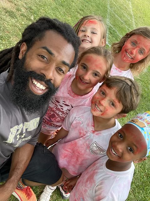 5thAveSchool's tweet photo. Mr. Hudson and the FAS Physical Education teachers set up a fantastic Color Run for students! What a great way to end the year! https://t.co/OeZiQPQLNZ
