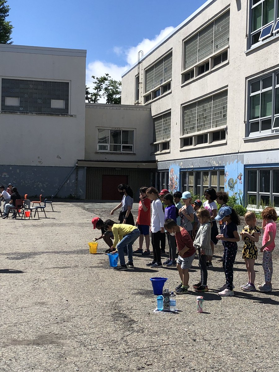 @HRCEHealthPromo  More Field Day fun and games <a href="/ISEShrsb/">InglisStreetSchool</a> #KeepActive #SummerFun