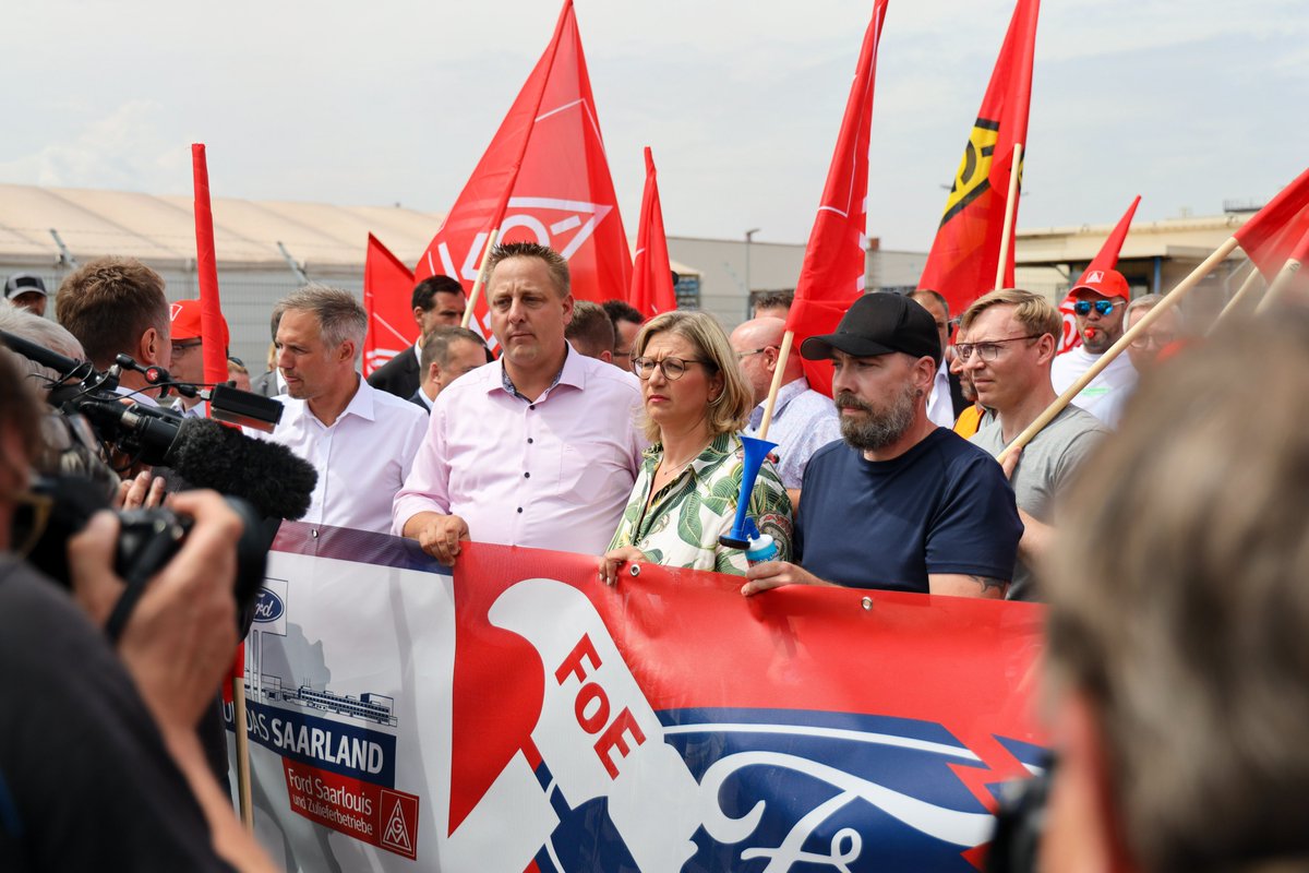 „FORD hat entschieden und die Entscheidung von FORD ist eine Farce.“ MP´in @ankerehlinger

Nach der bekannt gewordenen FORD-Entscheidung will die Landesregierung nichtsdestotrotz für die Arbeitsplätze in Saarlouis weiterhin kämpfen.