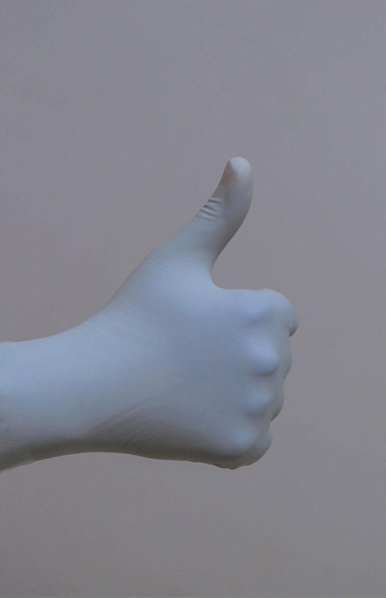 EAMedicalVitals's tweet photo. The @EAMedicalVitals #Legacy non-powdered Disposable gloves are great for surgeons, doctors & health practitioners who need to don and doff #gloves quickly. The material of this glove is as thin as a human skin to make your hands not feel bulky. You'll love it!
#powderfreegloves https://t.co/tuQ0j0kW0U
