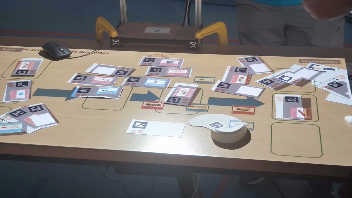 dlang57500's tweet image. A la découverte des usages pédagogiques du prototype de table augmentée et des cubes connectés @Projet_eTAC au #collège La Fontaine de #SaintAvold
@MoselleCD57 @Univ_Lorraine @acnancymetz @rinoldo2 @LANGBaptiste4