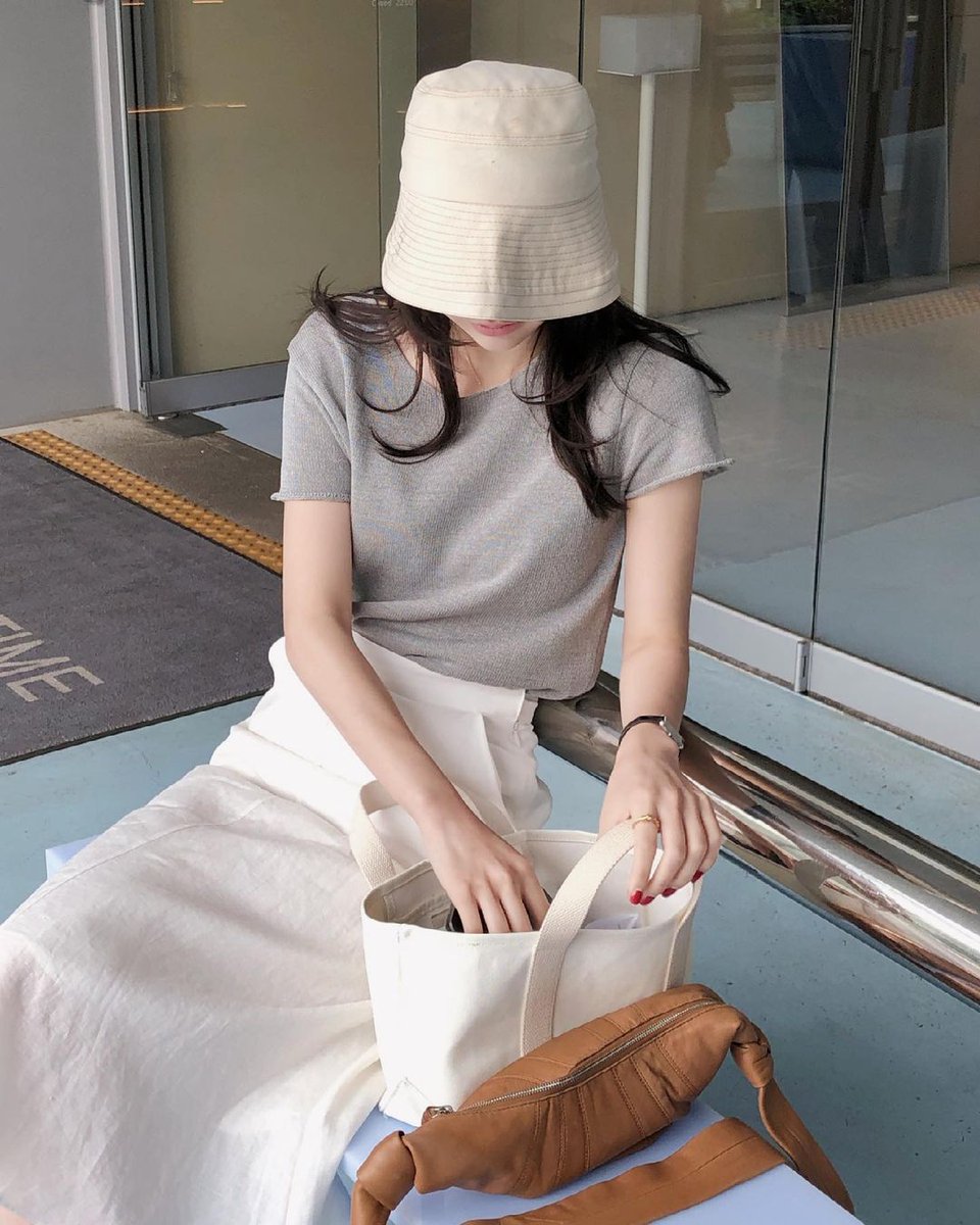 Emily Wongly tweet media