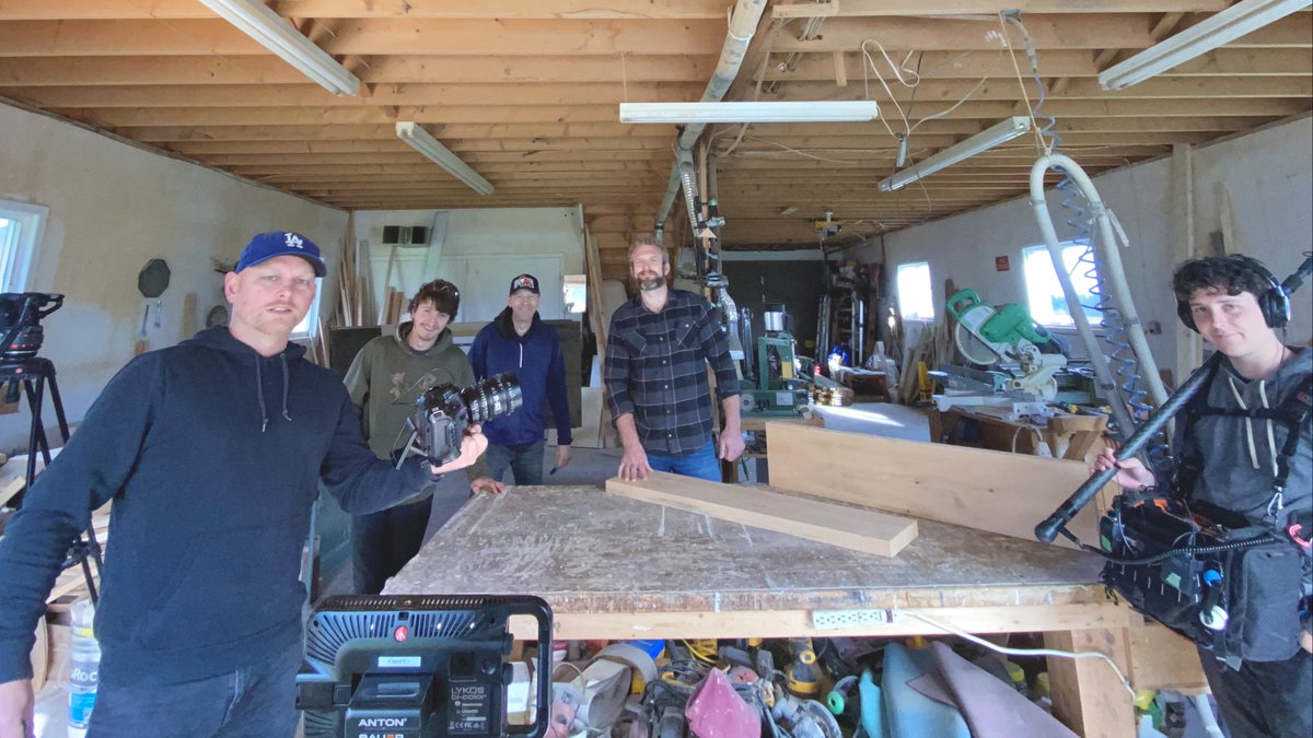lumberjackcooks's tweet photo. Tomorrow night is our premiere on @fibetv1! You can tune in to #LumberjacksCookbook 3 different ways:
1. Using your Bell TV remote to tune to channel 1000 or clicking the "On Demand" button. 
2. Download the Bell Fibe TV app on your mobile device.
3. Go to #BellFibeTV1 website. https://t.co/EY30bYUtDo