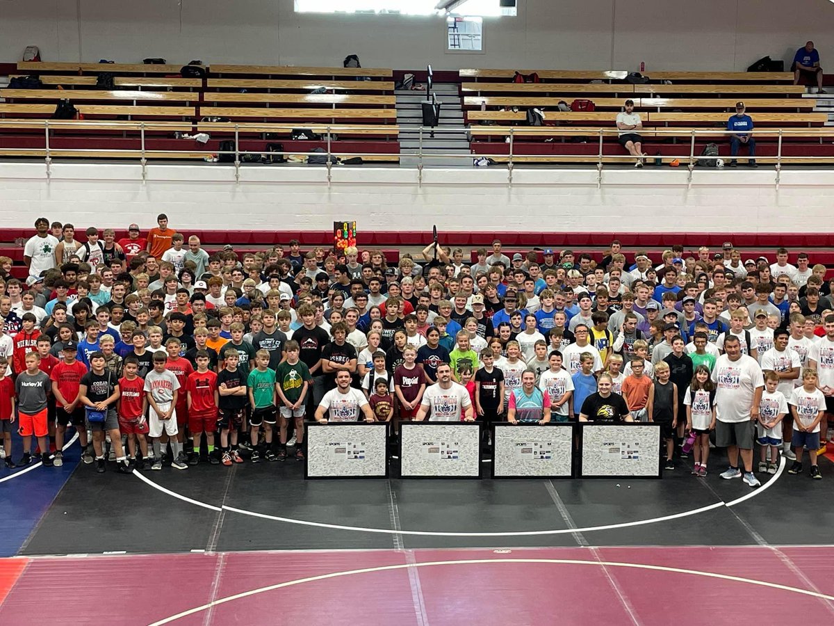 SwedesAD's tweet photo. The Legends 3-day Wrestling camp is underway here at Gothenburg High School! A huge thank you goes out to our wrestling coach, Tom Scott, for putting on a quality camp for athletes from all over Nebraska! @GBurgSwedes https://t.co/ZpcqH9be1M