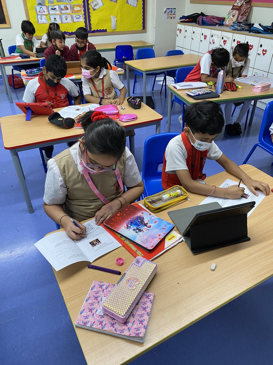 Srushti91836599's tweet photo. Today on #WorldRefugeeDay2022 our students at NMS acknowledged the hardships of these ordinary people who show extraordinary courage and ways students could reach out, if given a chance. #class3F mindfully engaged in a research led activity. @ShettySampoorna @gemsnms_alkhail https://t.co/c1o2EjbRvM