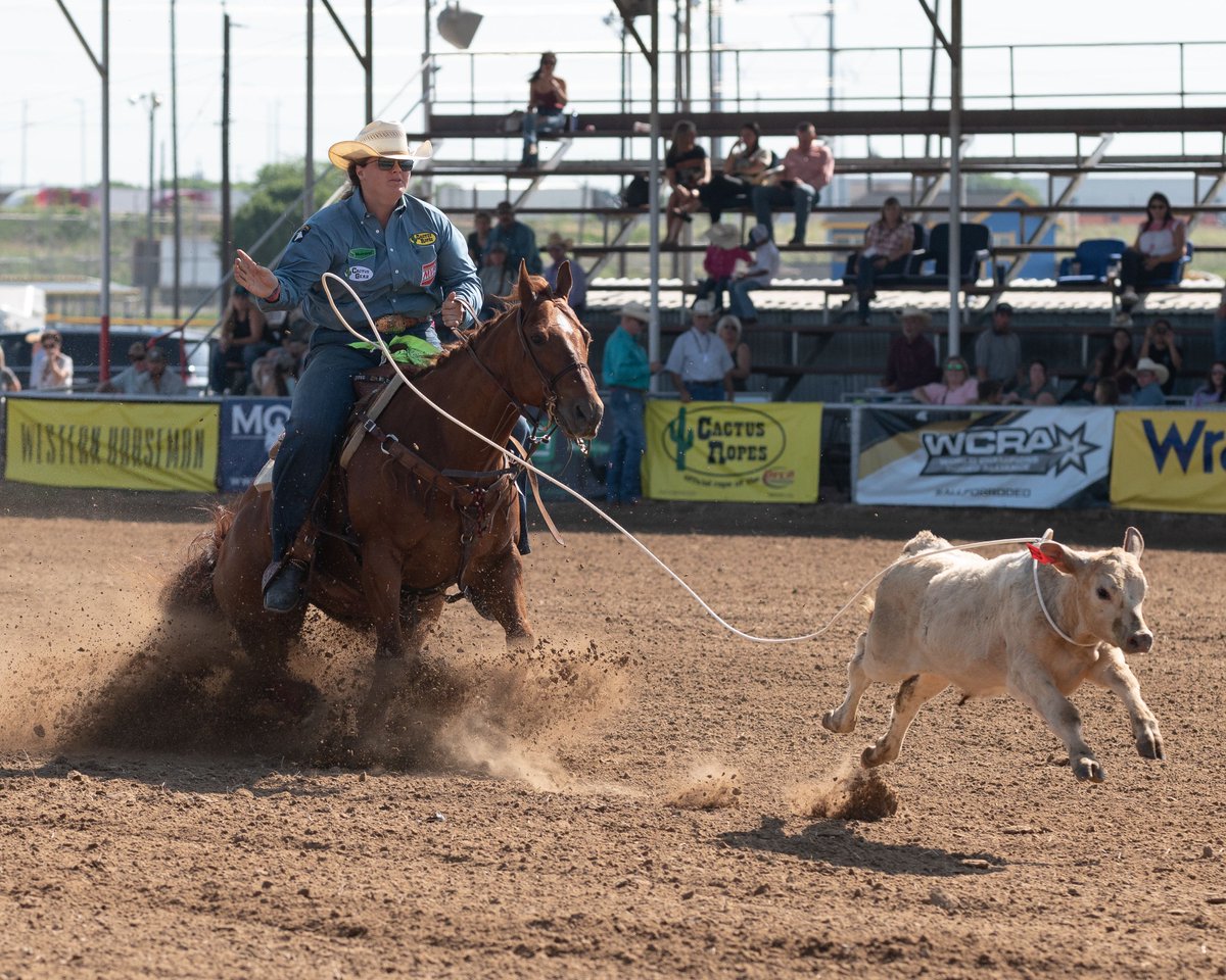 Bailey Gubert making the Destiny Calf Rope look good!💪🏼
#womanwednesday #firstswing #conquerwithcactus