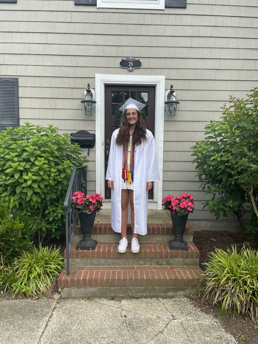 Congratulations <a href="/mdonnelly_15/">Mary Donnelly</a> on your high school graduation! 🎓

#GoCrossGo