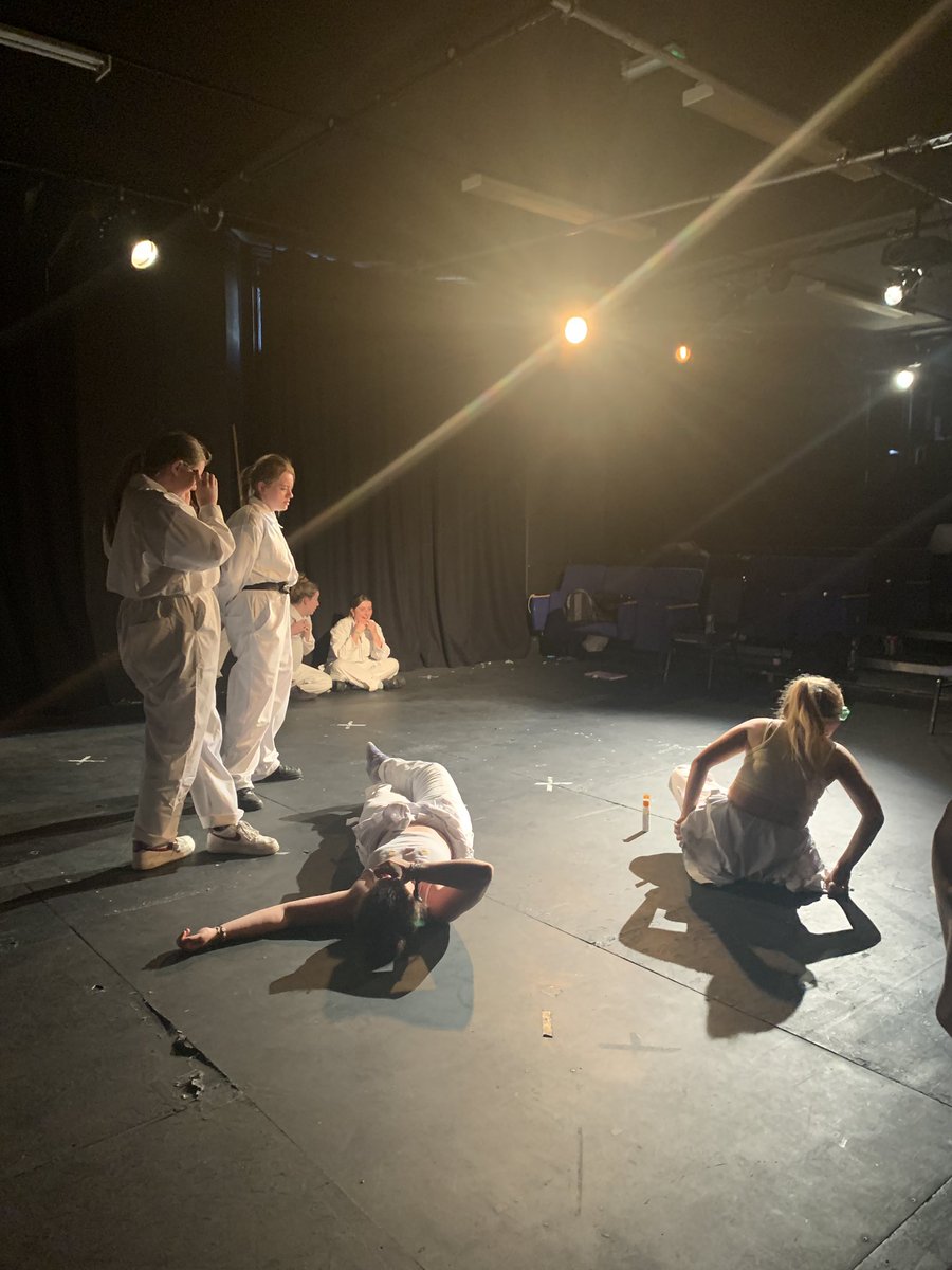 RbSwFoundation's tweet photo. Tech underway - SECOND PERSON NARRATIVE Friday 7:00pm and Saturday 2:30pm at Omnibus theatre FREE tickets 🎟 at https://t.co/2fKghb2xsX https://t.co/E10zEJ108M