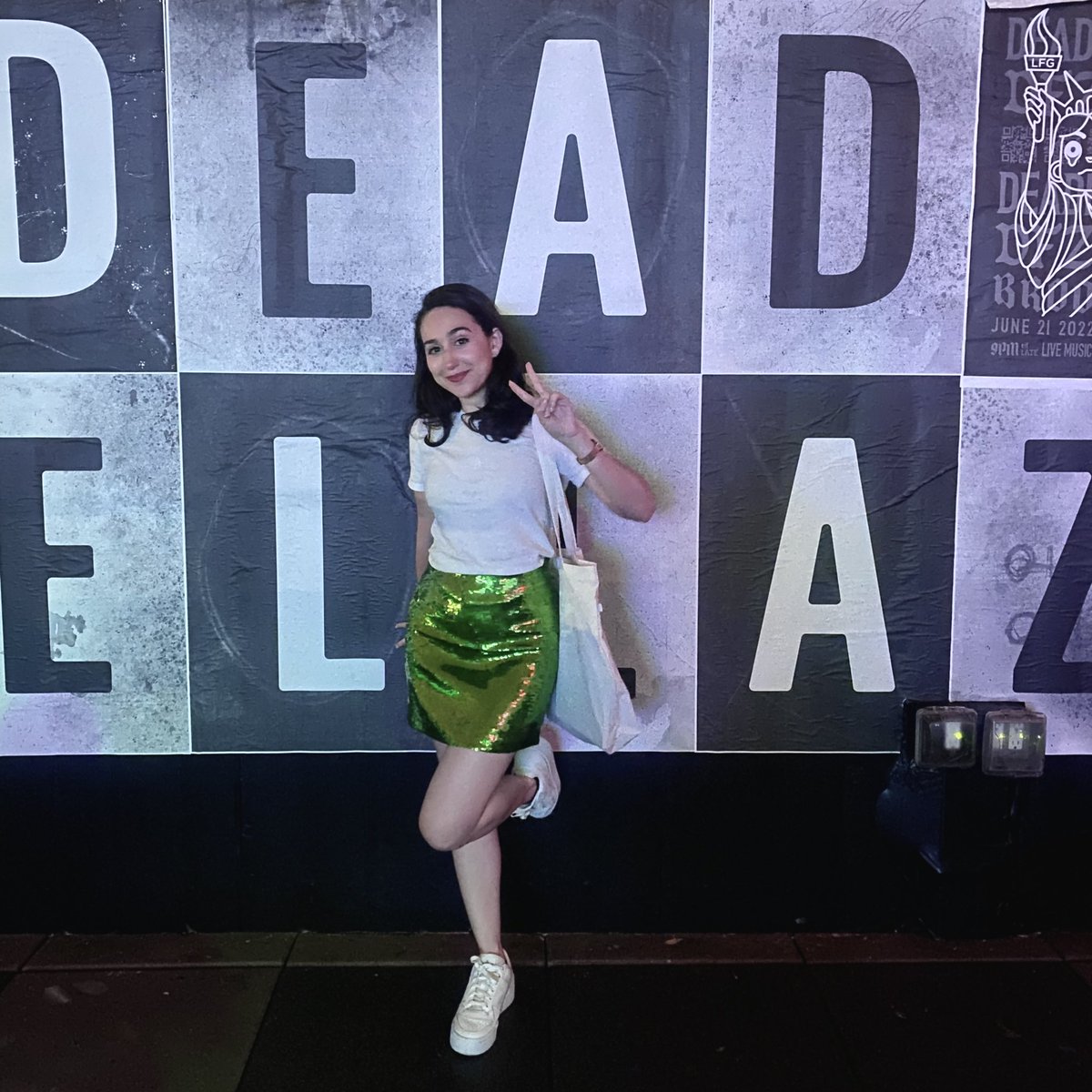 martie_mg's tweet photo. What a night! Thank you @Deadfellaz , @betty_nft &amp; @psych_nft for the best night! https://t.co/cWcOOxsld5