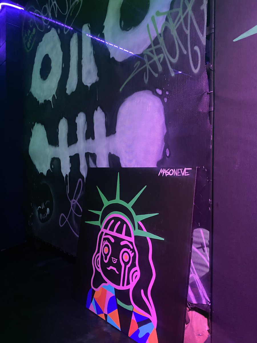 martie_mg's tweet photo. What a night! Thank you @Deadfellaz , @betty_nft &amp; @psych_nft for the best night! https://t.co/cWcOOxsld5