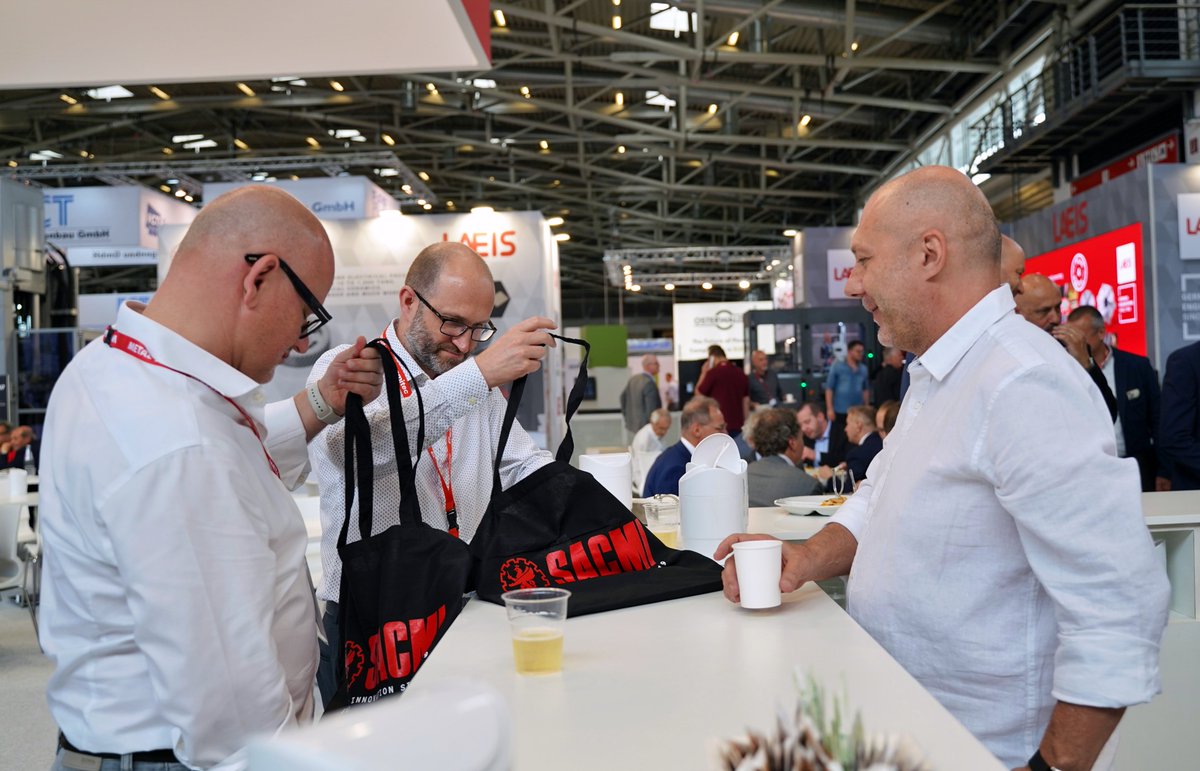 SacmiImola's tweet photo. Day 2 at @ceramitec  is started!
📰 Today we’re hosting a press tour on our booth. Journalists from the top international #ceramic  magazines are closely taking notes about our #innovation.
📍See you soon at booth 101/302 Hall C1! 
#ceramitec #SACMI #presstour #ceramics https://t.co/4ApEUxdvD8
