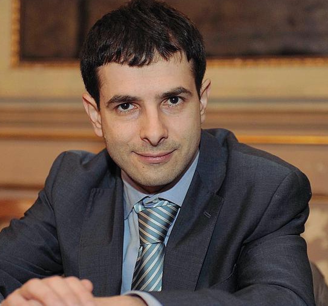 chang3makers's tweet photo. Democrazia economica, democrazia politia ed ecologia possono stare assieme. Intervista all'economista e storico @emanuelefelice2 https://t.co/3c3JeKONuZ https://t.co/YjouIJ01OY