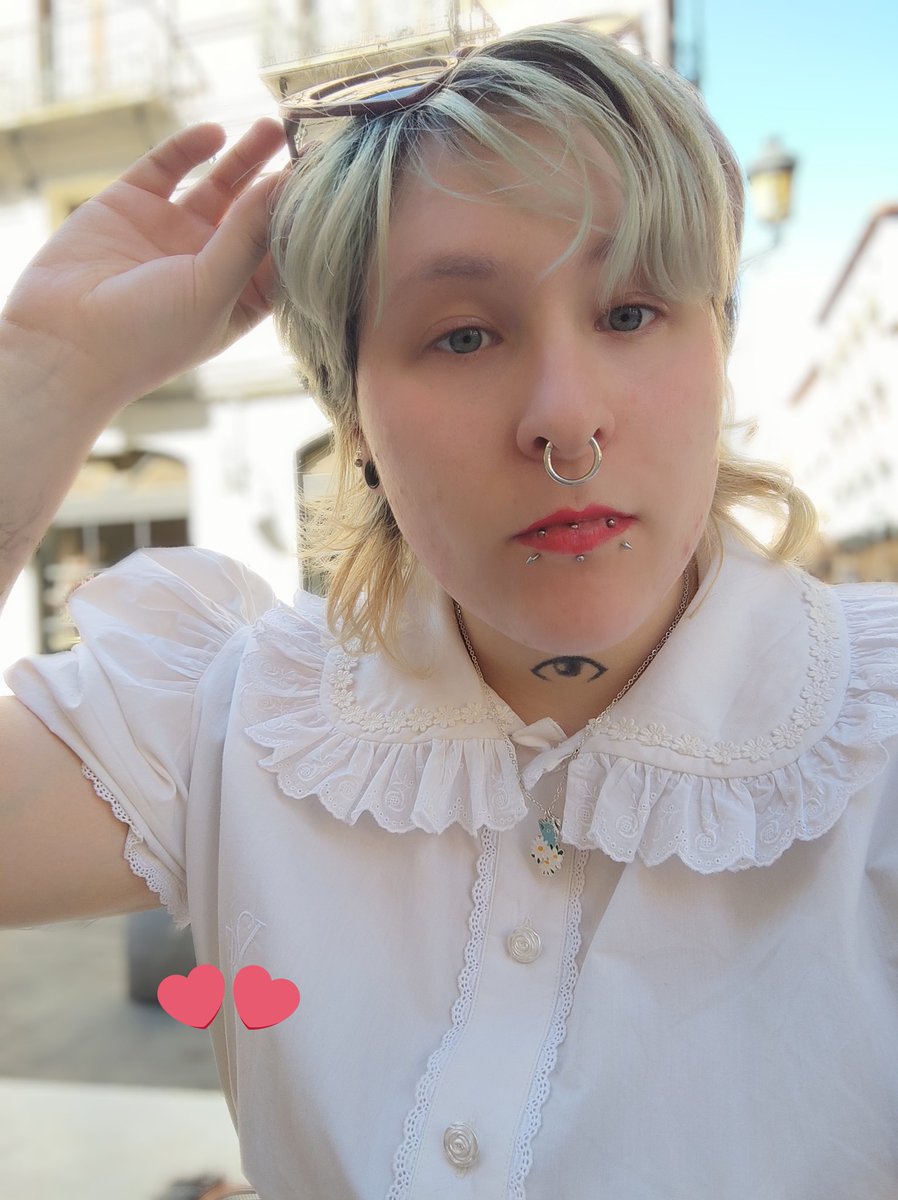 bibasathan's tweet photo. Excursió a Zaragoza coord ❤️ Me gustaría haberme puesto un accesorio extra pero me he despistado y además temía al calor!
🐭❤️🦇 #violetfane https://t.co/rGwuOiEmyS