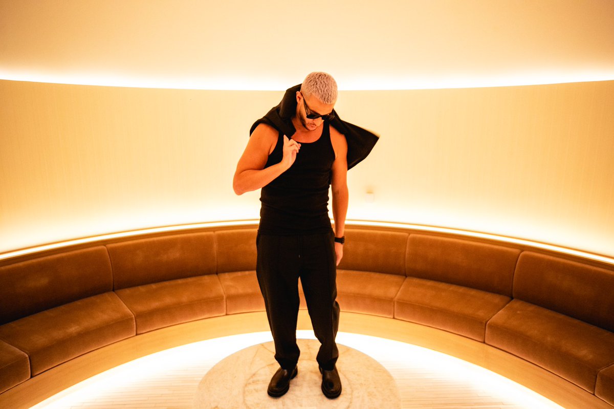 djsnake's tweet photo. Be humble. Tables turn. https://t.co/AgbswLN4lv