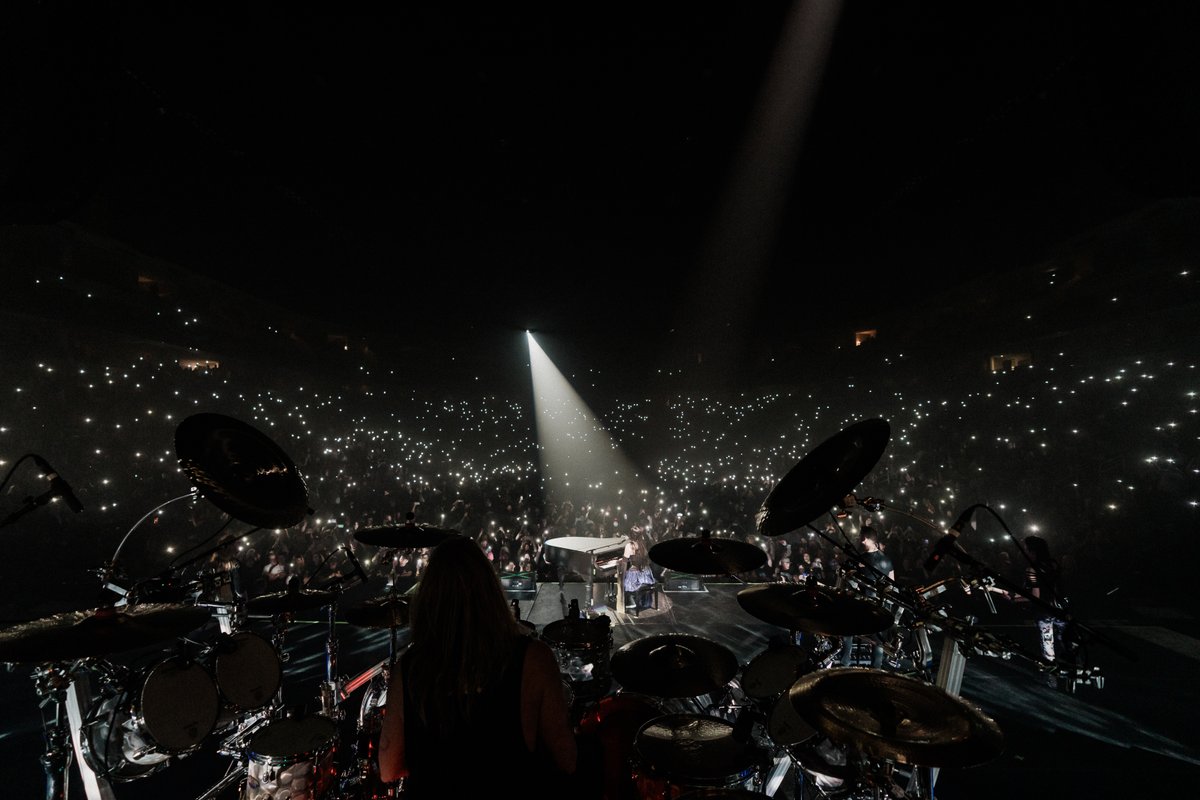 evanescence's tweet photo. For a chance to win two tickets to ANY show on the KoRn x Evanescence 2022 Tour, Evanescence VIP Soundcheck Package for two, and a $100 Gas Card, comment which city you want to see us in and tag the friend you want to bring! Winner will be selected next Wednesday. https://t.co/4d1uOGGplo