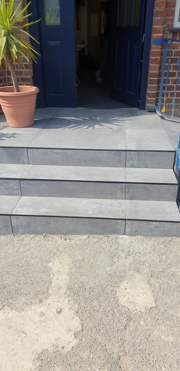 zsudak's tweet photo. Thank you @totallooktiles Ltd for your generous and continuous support for @LubavitchEdgwar 

Always happy to help &amp; make people feel more welcome.

May hashem bless you with much success

Ravid, always looking to be helpful, always with a smile

Thank you https://t.co/EuVz7EwPIj