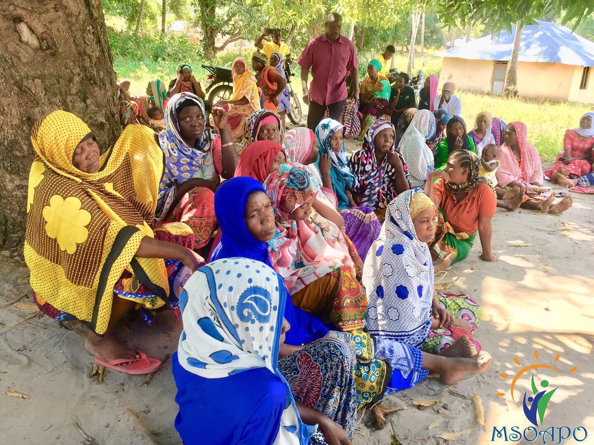 msoapomtwara's tweet photo. Mradi wa kujenga uchumi na jinsia ambao unafadhiliwa na Swissaid kwa kushirikiana na Msoapo tumeweza kugawa vifaa mbali mbali vya kutendea kazi kwa vikundi(15) vya wakulima wa mboga mboga, ufugaji na makundi mengine ktk Kijiji cha Moma,Lukweta,Minyembe,Madimba.
@SWISSAID_Tz https://t.co/Fei42CeBiI