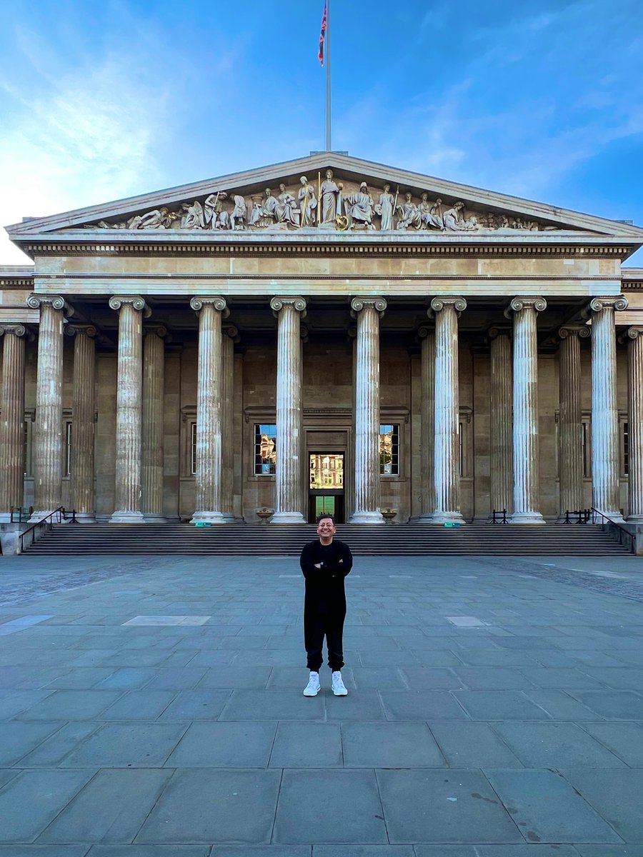 Refik Anadol tweet media