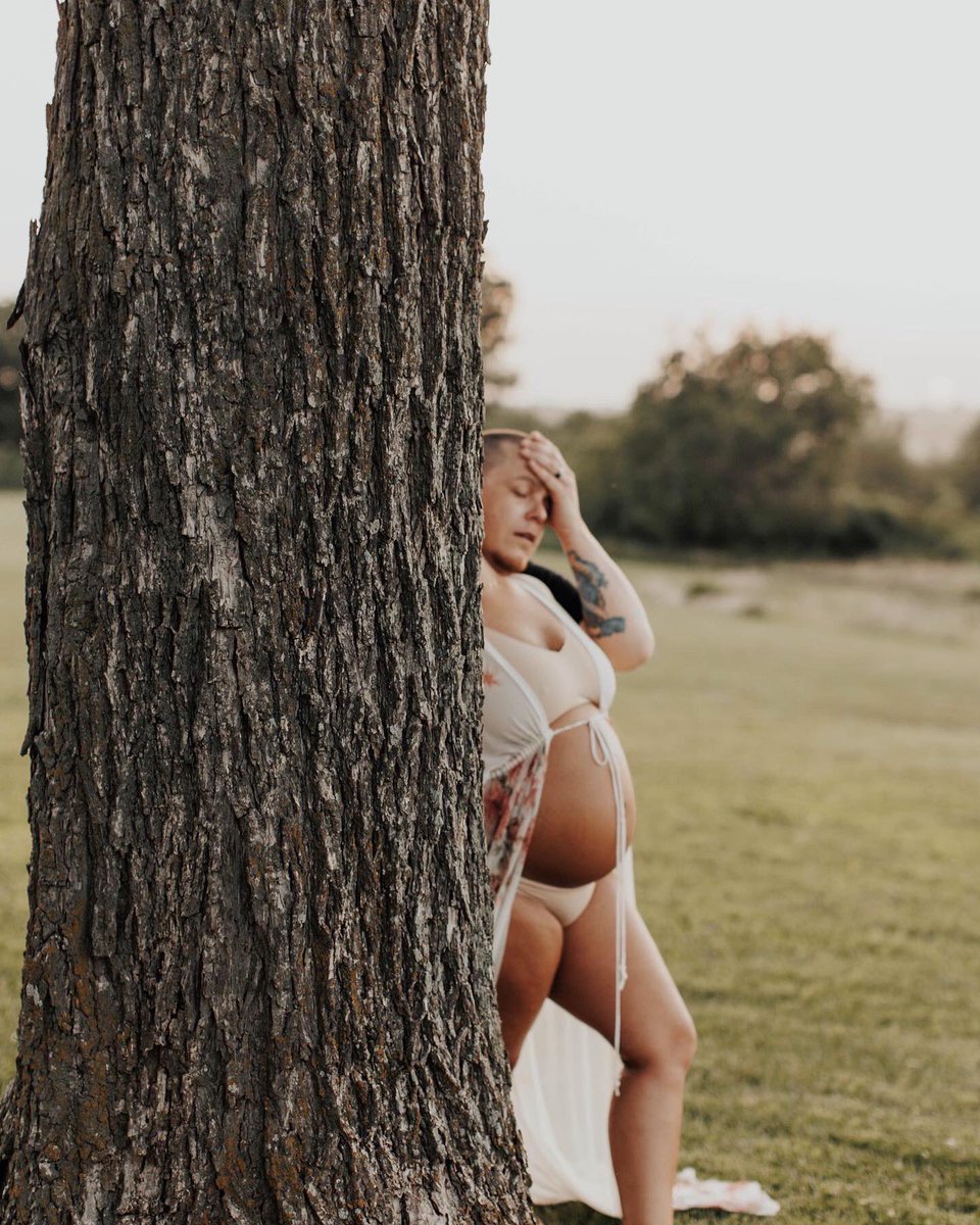 iHeartChubbs's tweet photo. We had too much fun at our maternity shoot! @radiochubbs I love you! #MaternityPics #Baby #DallasDay #ThirdTrimester https://t.co/nBBCmWsC3V