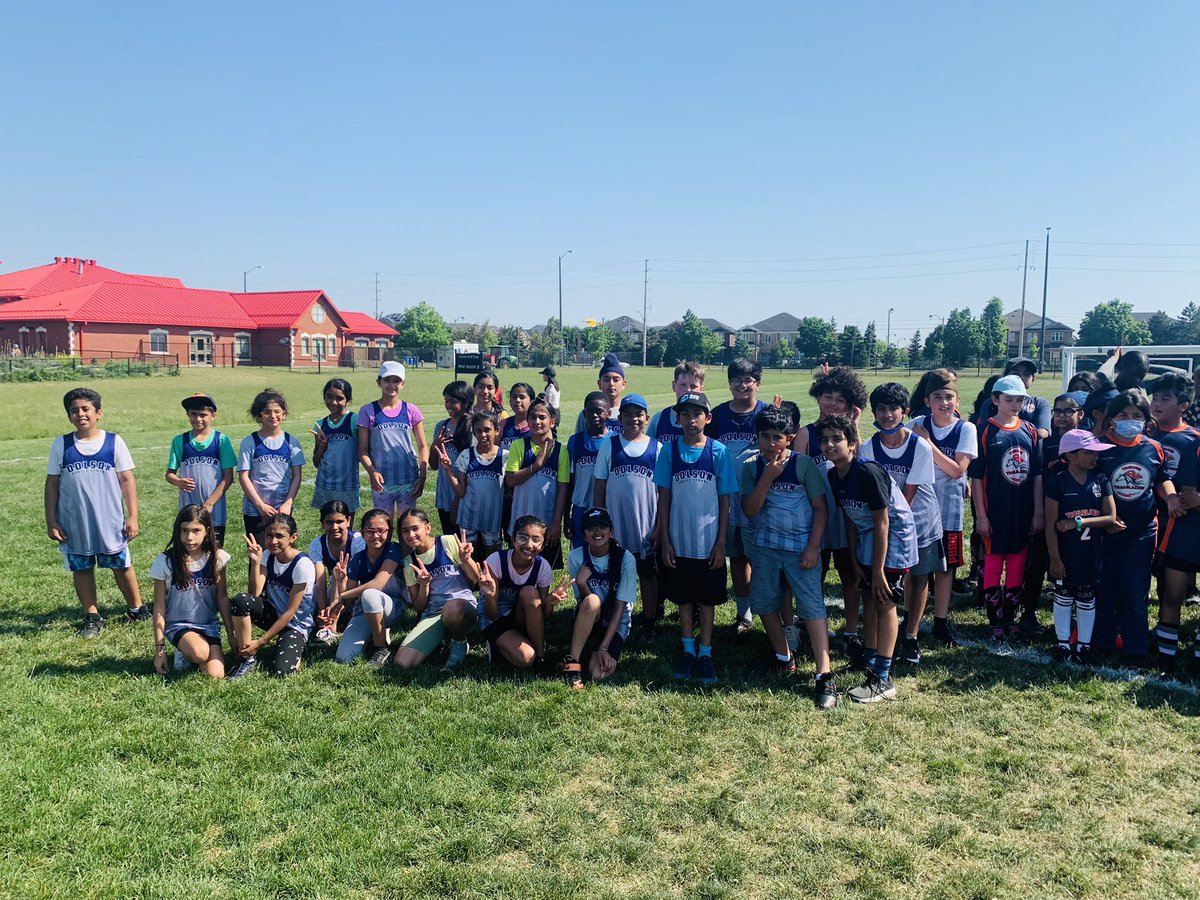pluu23's tweet photo. Grade4/5 fun soccer tournament at Creditview fields. @DolsonPhysEd @DolsonPS https://t.co/6P1FS8QpKB