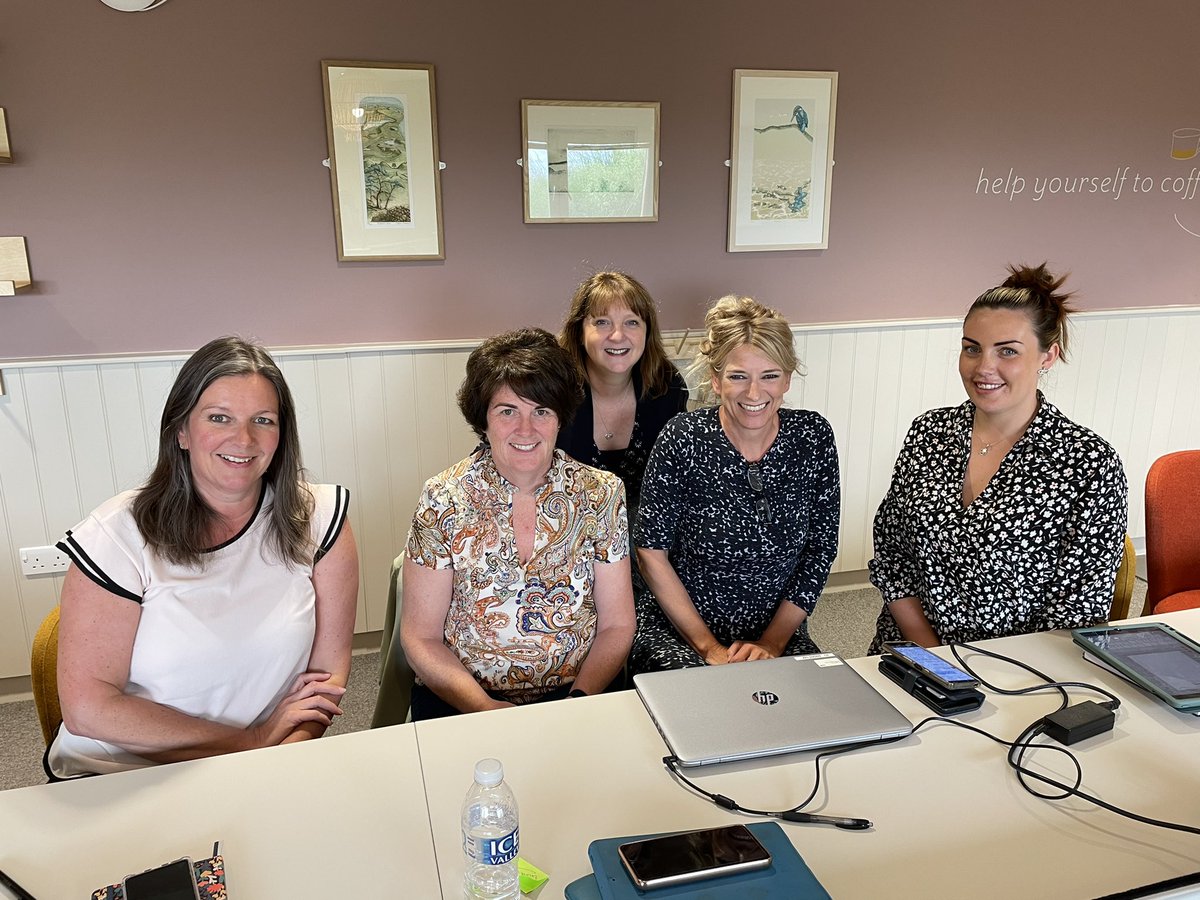 Sparkle_Becca's tweet photo. Fantastic to meet the very talented maternity tobacco treatment advisors  @NCICNHS so much enthusiasm and knowledge to develop the offer 🌟@SmokeFreeNHS_NE @NENC_ICS @deependNENC @DLightfoot10 @AmandaKennett1 https://t.co/VKjcArDJmM
