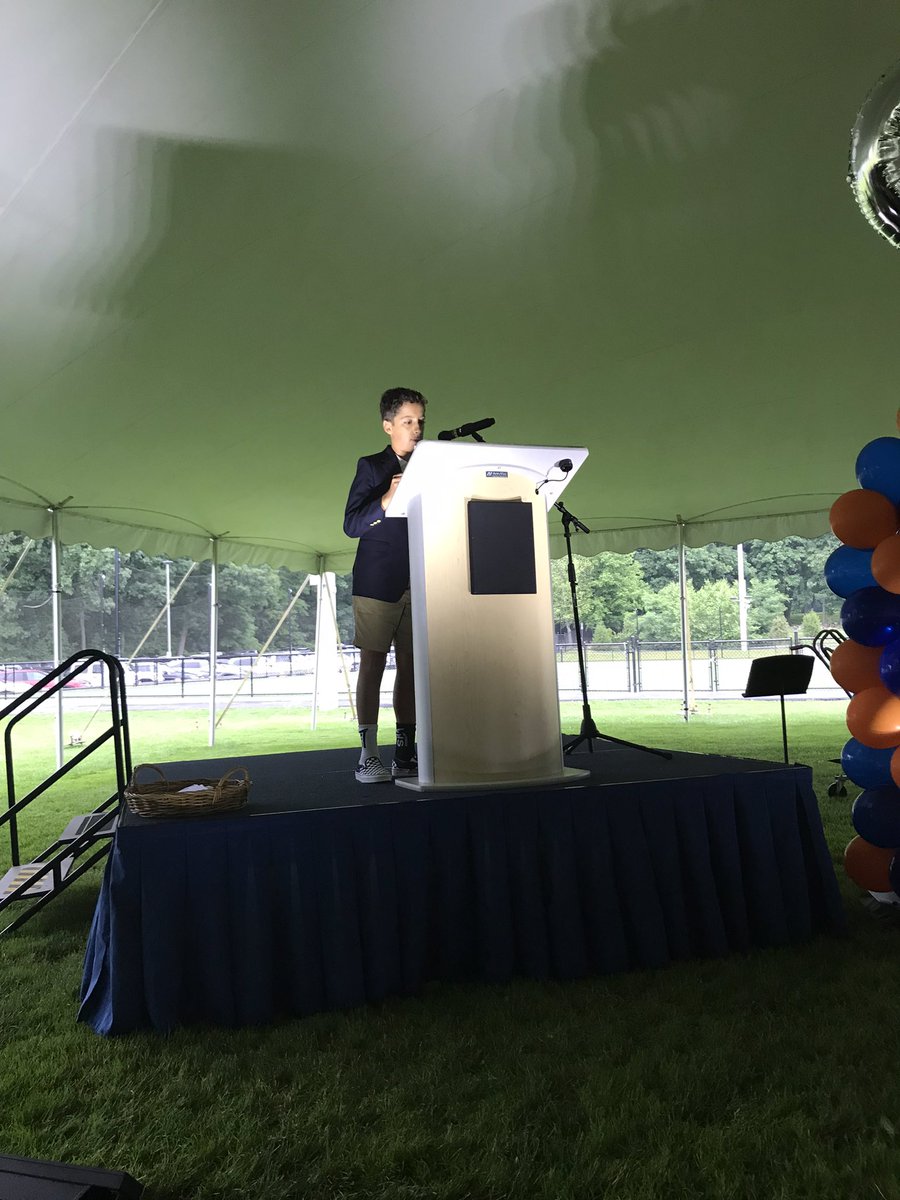 Mrs.Kelly_BellAP tweet media