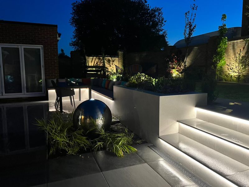 WWLandscapes's tweet photo. #outdoorlighting https://t.co/UODZJNXguA