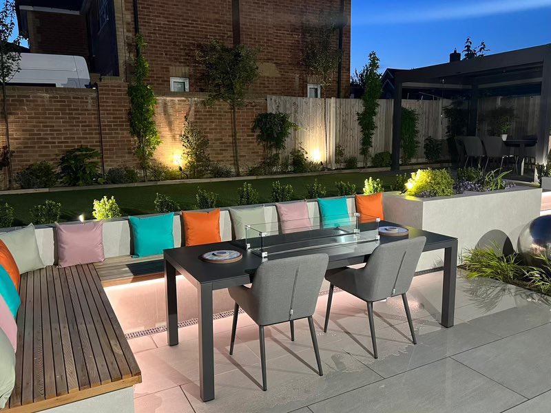 WWLandscapes's tweet photo. #outdoorlighting https://t.co/UODZJNXguA