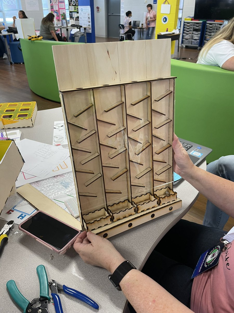 hollowayreader's tweet photo. Part 2 - celebrating arcade games made by #ChattFab22 participants @brownacademy in 2 days 🤩 So proud of this work! https://t.co/svKl17LgtJ