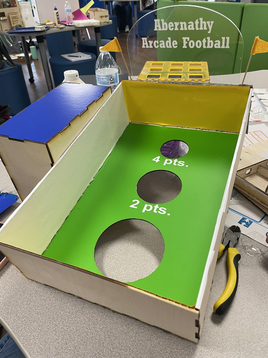 hollowayreader's tweet photo. Part 2 - celebrating arcade games made by #ChattFab22 participants @brownacademy in 2 days 🤩 So proud of this work! https://t.co/svKl17LgtJ