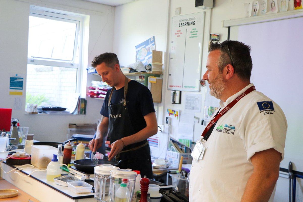 Award winning burger experts, <a href="/HubboxSW/">Hub Box</a>  joined us <a href="/PenairSchool/">Penair School</a> today to help the school build better burgers. 

We wanted to thank everyone who was involved with putting on this fantastic afternoon.

To discover Hubbox, ethos and journey, follow hubbox.co.uk